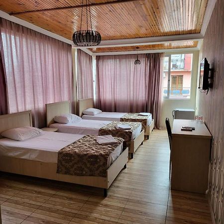 Hotel Elio Batumi Esterno foto