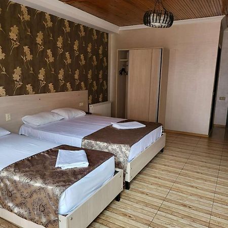 Hotel Elio Batumi Esterno foto