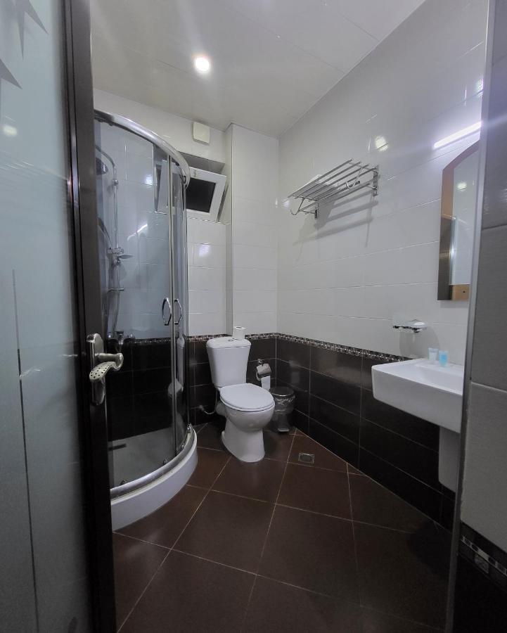Hotel Elio Batumi Esterno foto