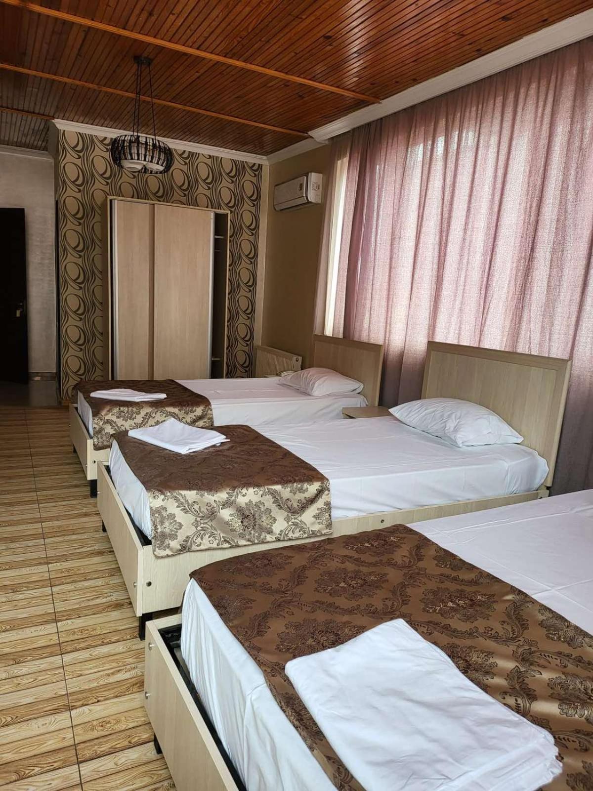 Hotel Elio Batumi Esterno foto