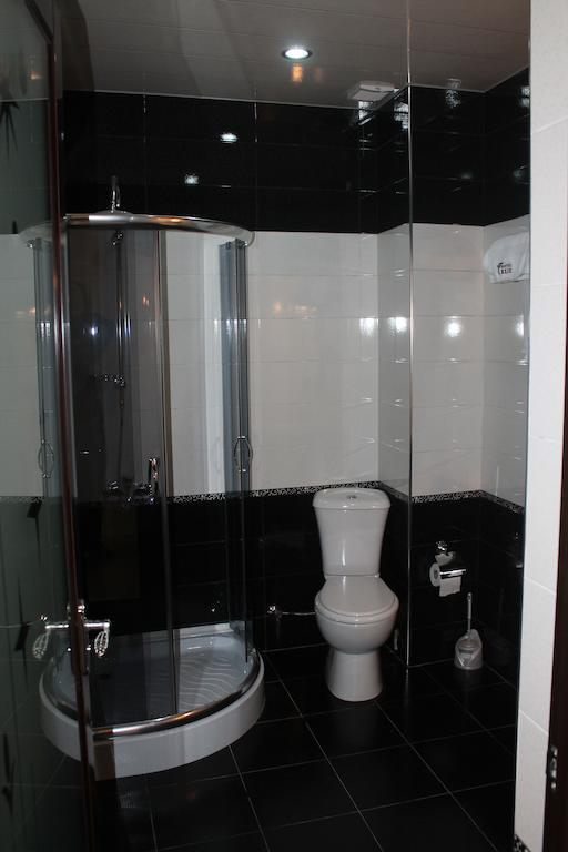 Hotel Elio Batumi Esterno foto